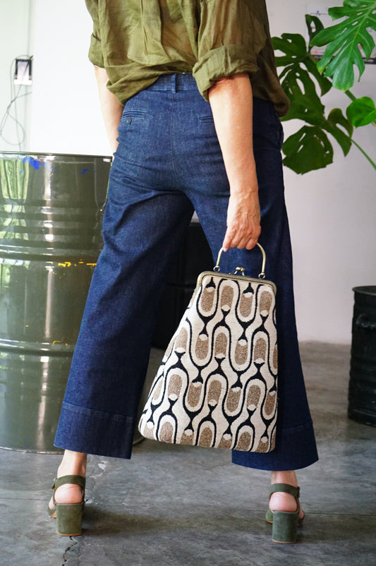 Costanza Tulip black