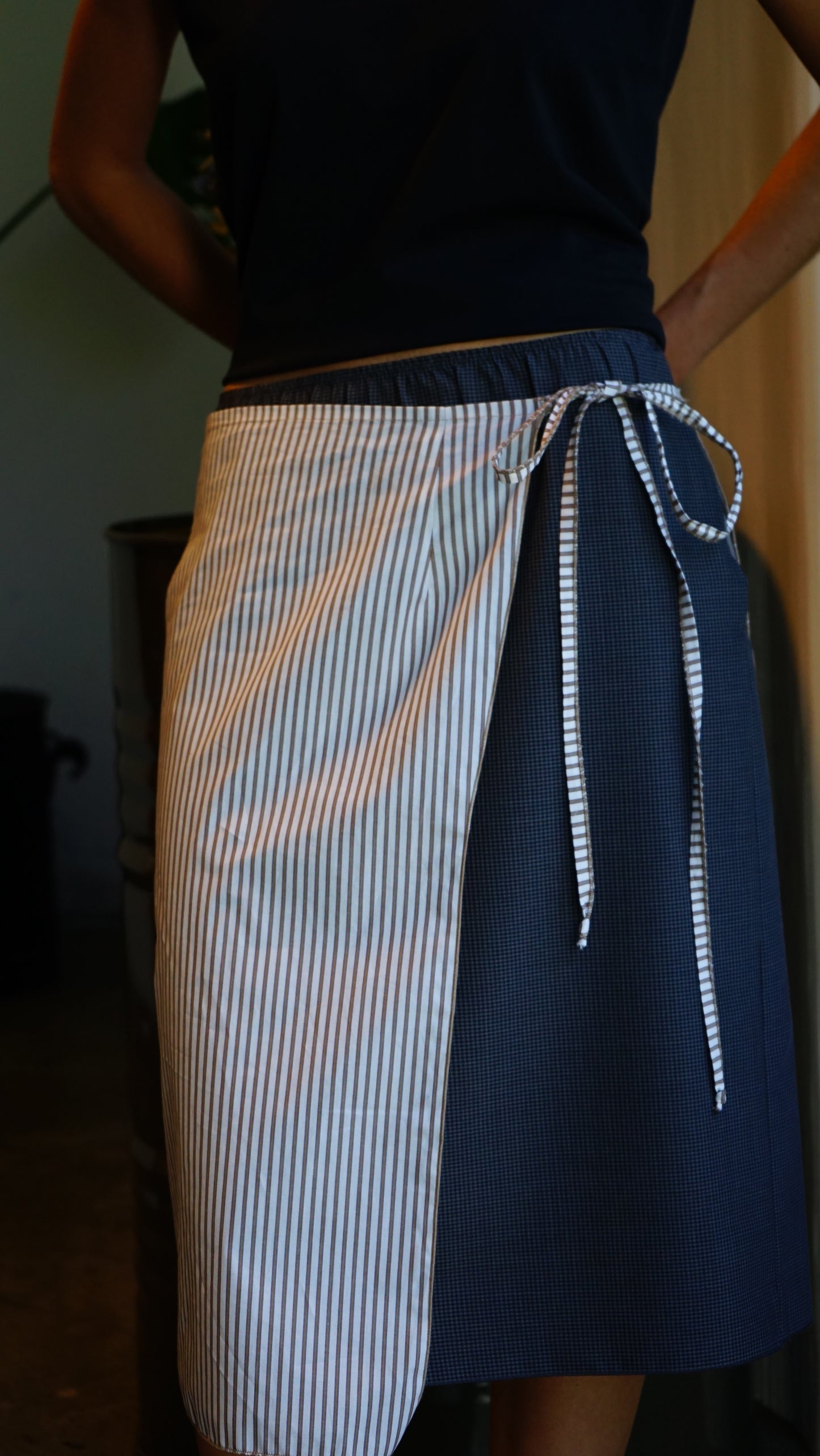 Micro Check Skirt Dark Grey