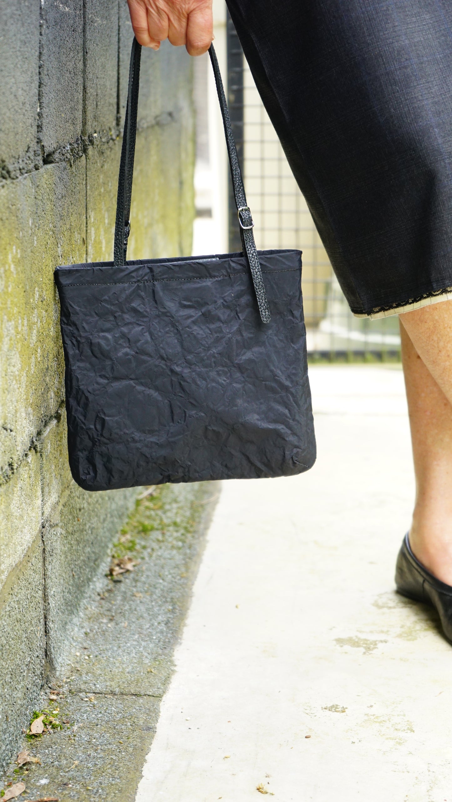 Virginia Creased Black