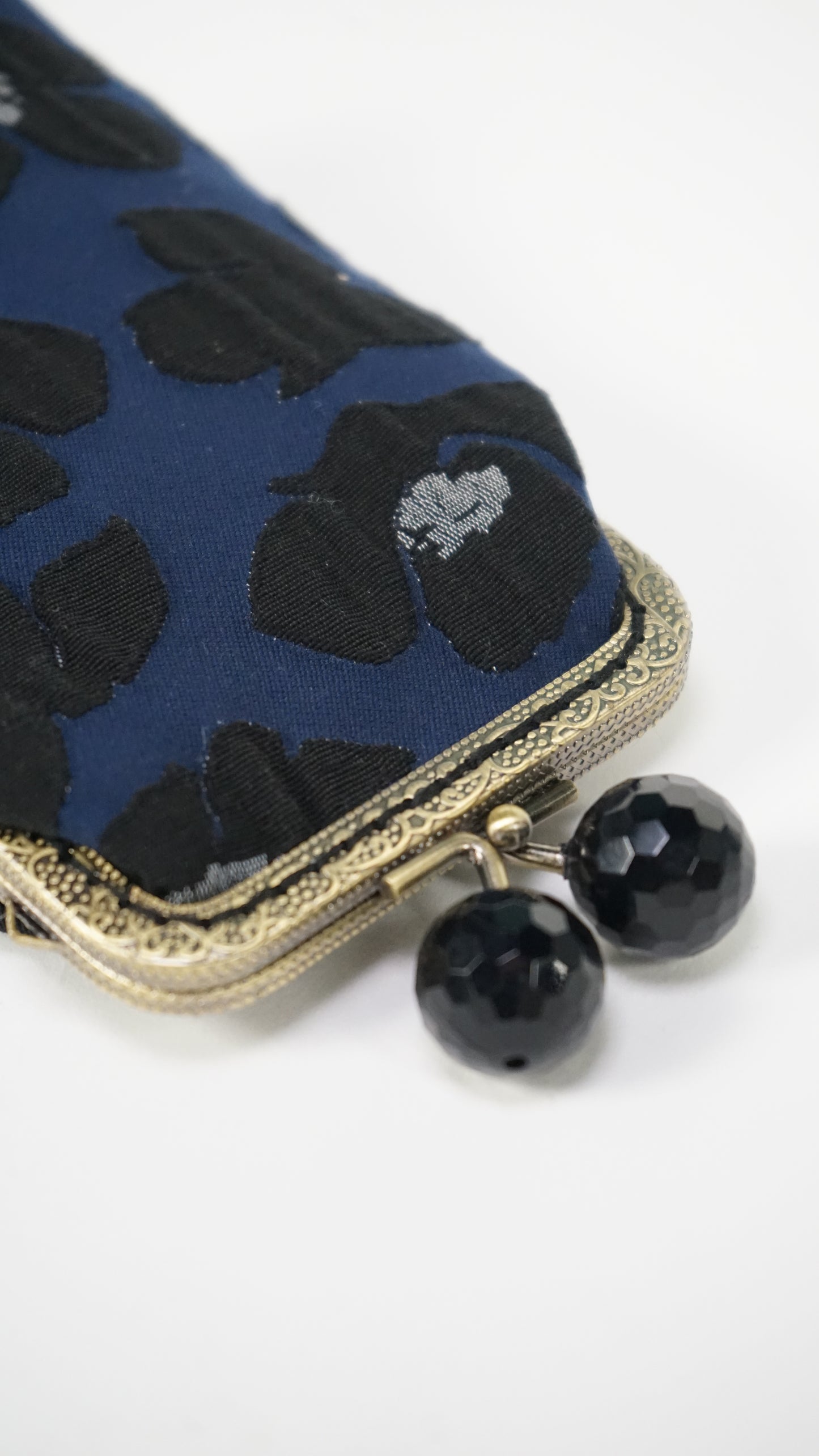 Ludovica Black Poppy