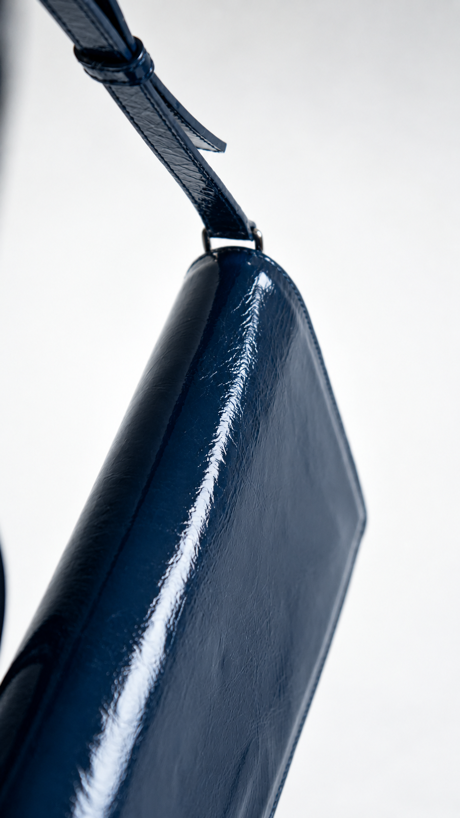 Oblique Glazed Blue